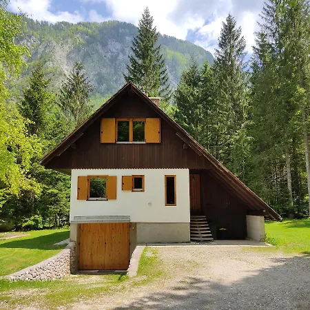 Сasa de vacaciones Via Mons Mojstrana