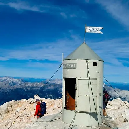 Via Mons * Mojstrana